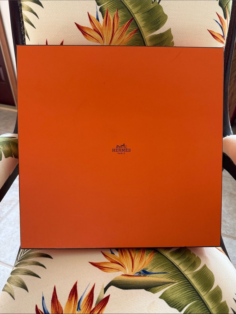 Hermes plate box